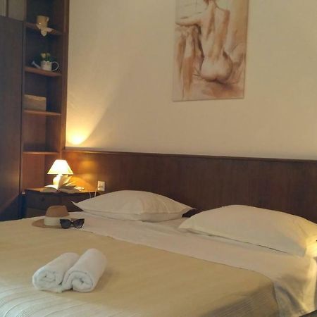 Hotel House Nede Medic Brela Exteriér fotografie