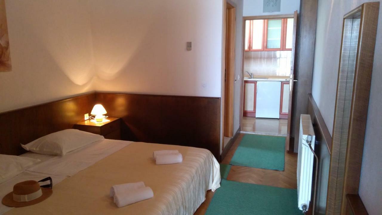 Hotel House Nede Medic Brela Exteriér fotografie
